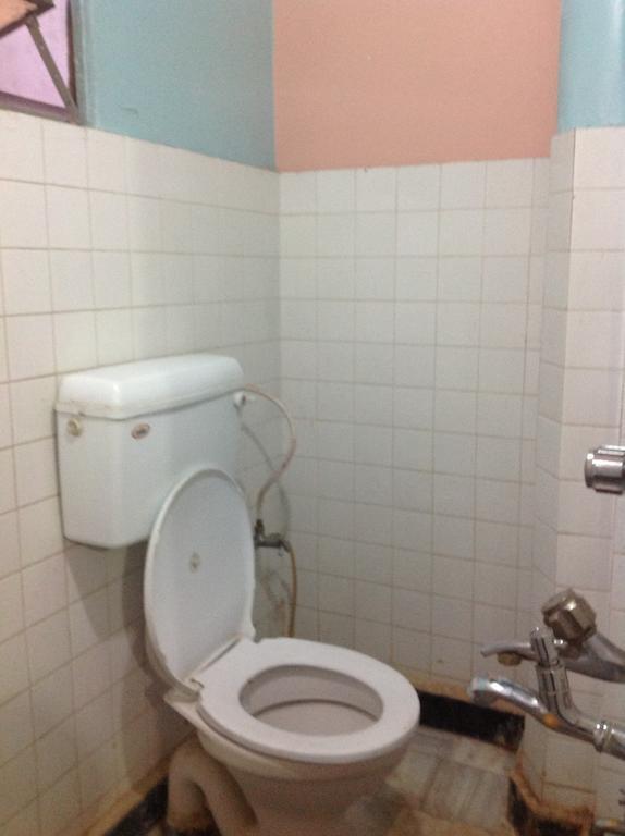 Hotel Sandeep Varanasi Zimmer foto