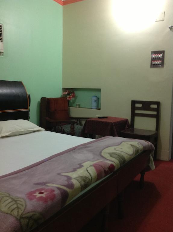Hotel Sandeep Varanasi Exterior foto